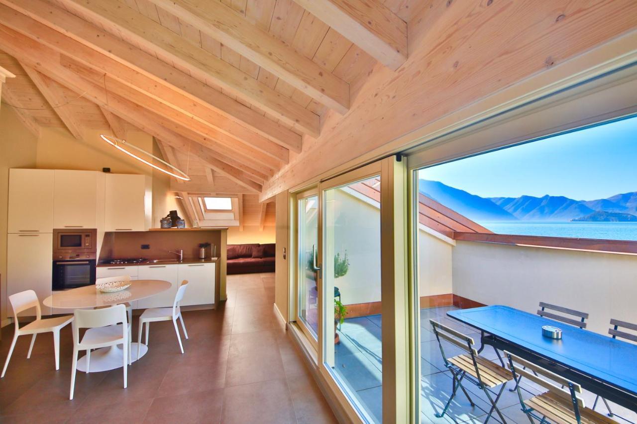 Liszt Attic By Klabhouse Apartment Беладжо Екстериор снимка