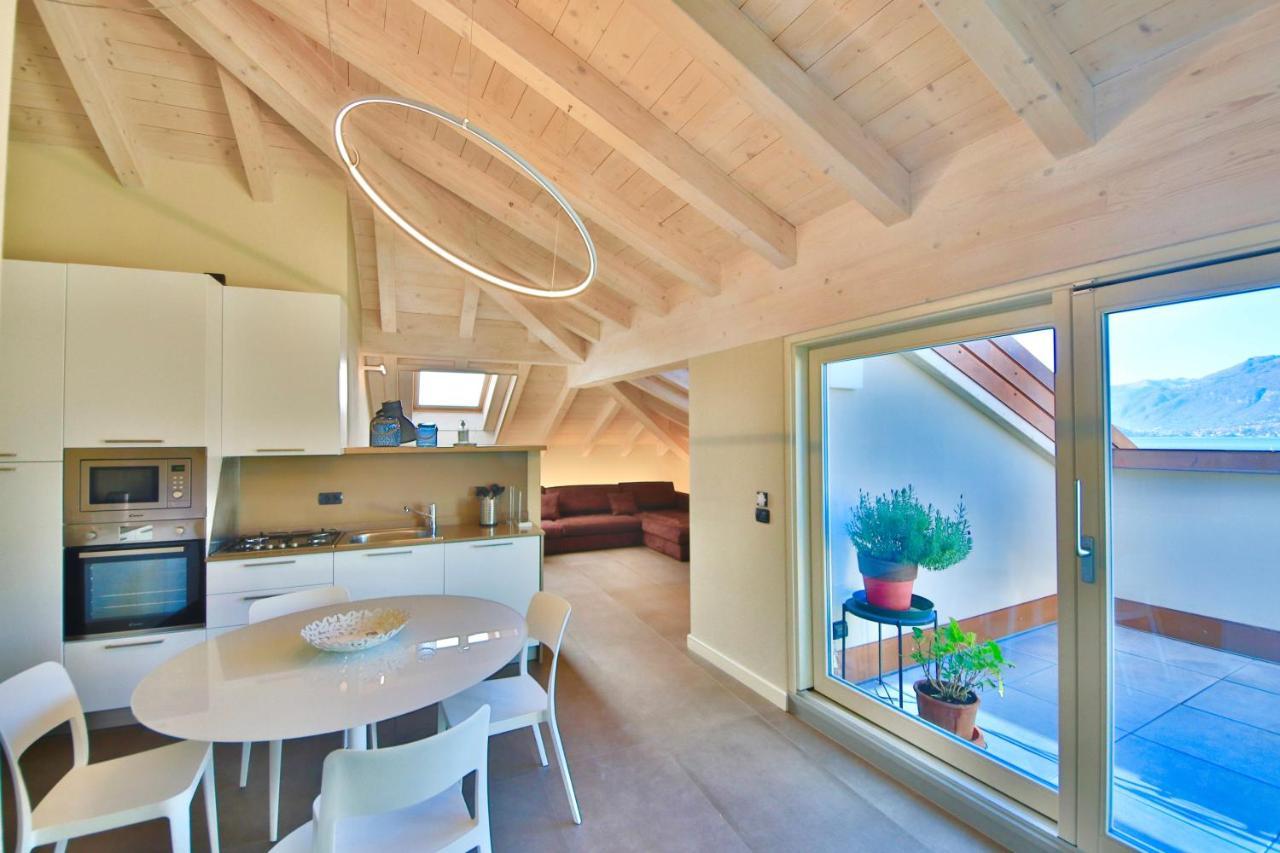 Liszt Attic By Klabhouse Apartment Беладжо Екстериор снимка