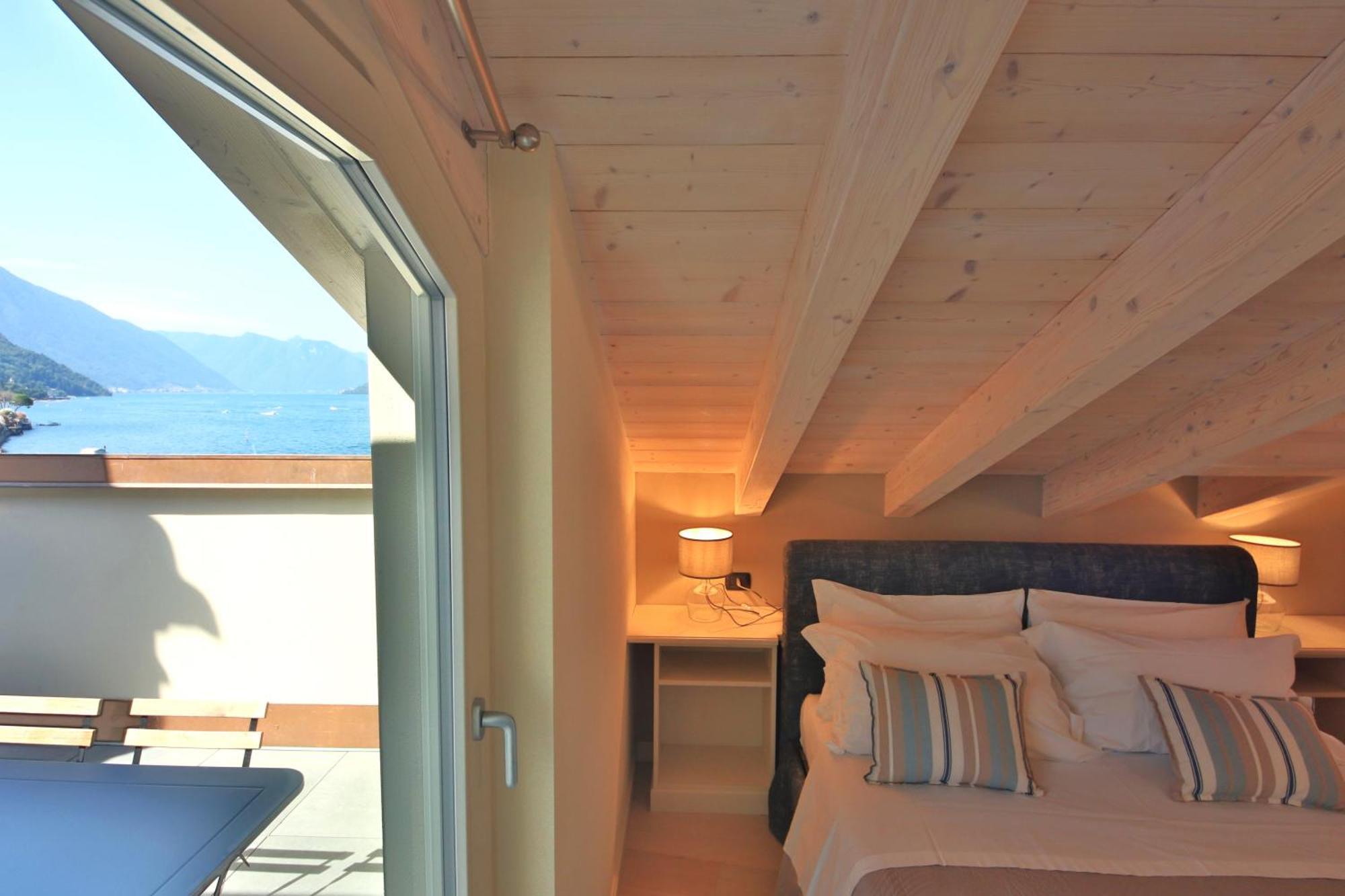 Liszt Attic By Klabhouse Apartment Беладжо Екстериор снимка